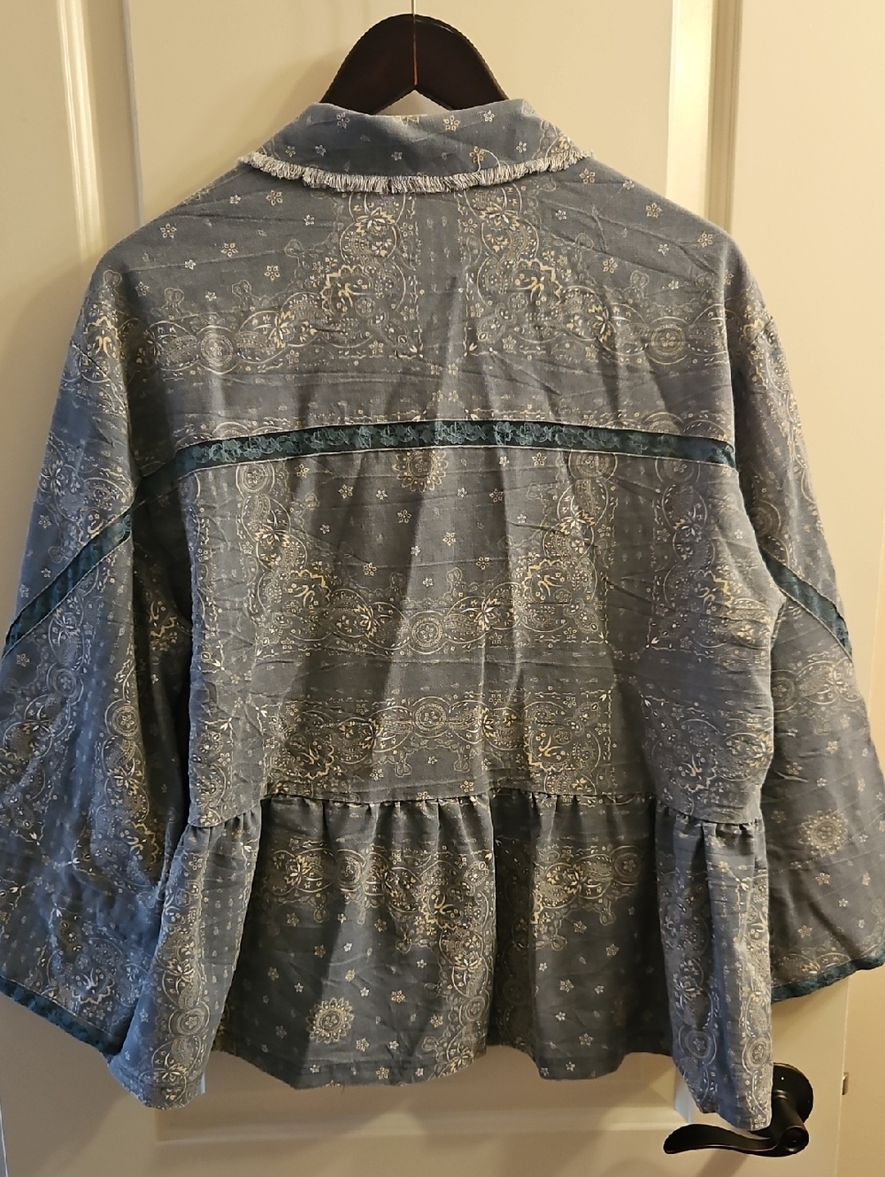 POL Paisley Raw Edge Shacket Jacket Boho Peplum Zip Front Blue, M - Picture 8 of 11